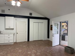 420 Hutchison St #B, Vista, CA 92084