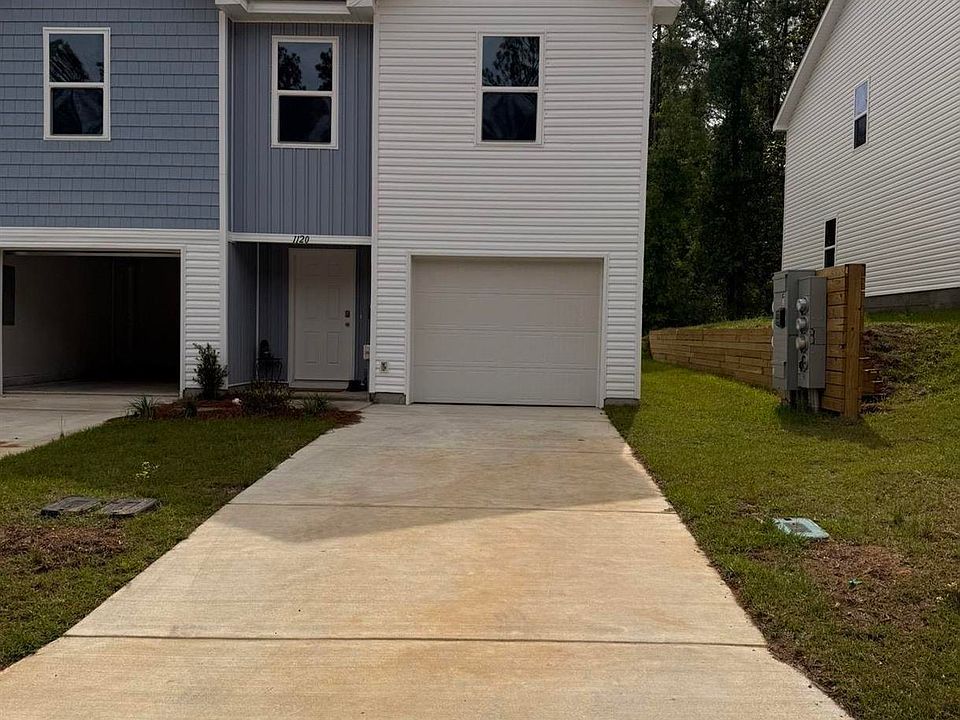 1st image of 1120 Coniferous Ave