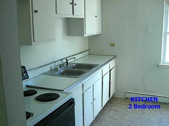 4th image of 2113 119th St APT 14