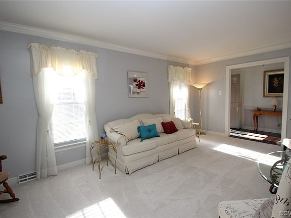 4th image of 9900 Blarney Ln