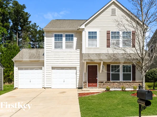 3222 Lemongrass Ln, Charlotte, NC 28214