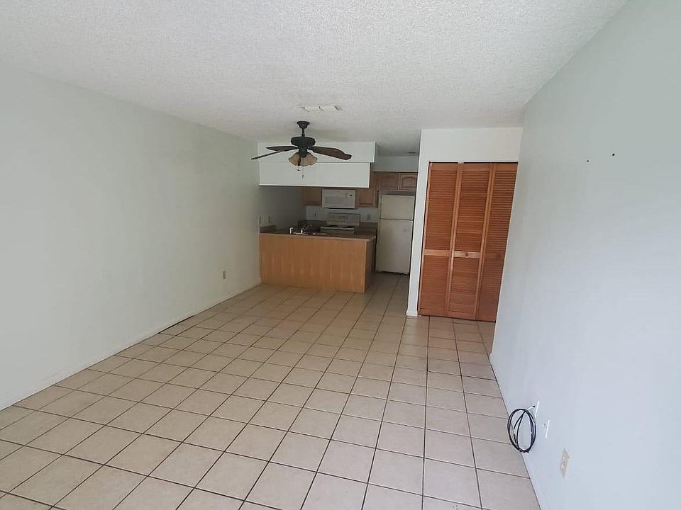 1st image of 3025 SE 55th Ave APT B