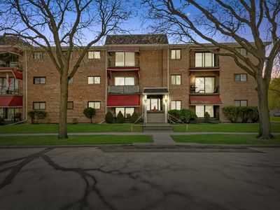 10332 Parkside Ave APT 5, Oak Lawn, IL, 60453
