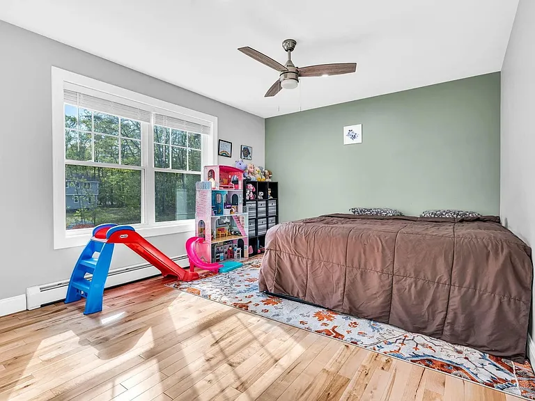 36 Belvedere Dr — Photo 6