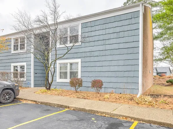 6104 Brynwood Dr APT 3, Rockford, IL 61114