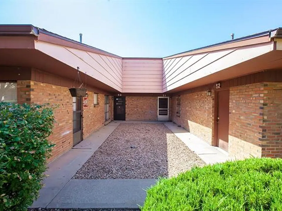 2150 College Pl #52