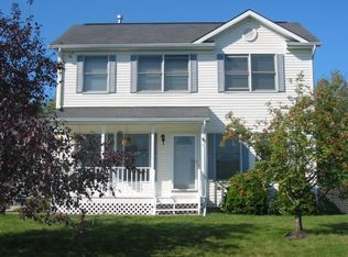 4 Wilson Ln, Cohoes, NY 12047