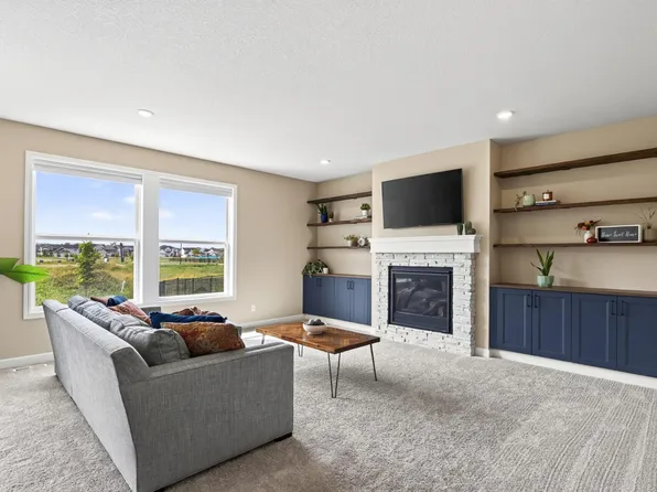 509 Waterford Pl, Waconia, MN 55387
