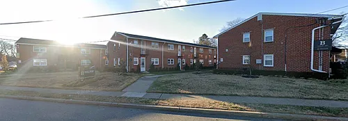 Hilltop Court Apartments Photo 1