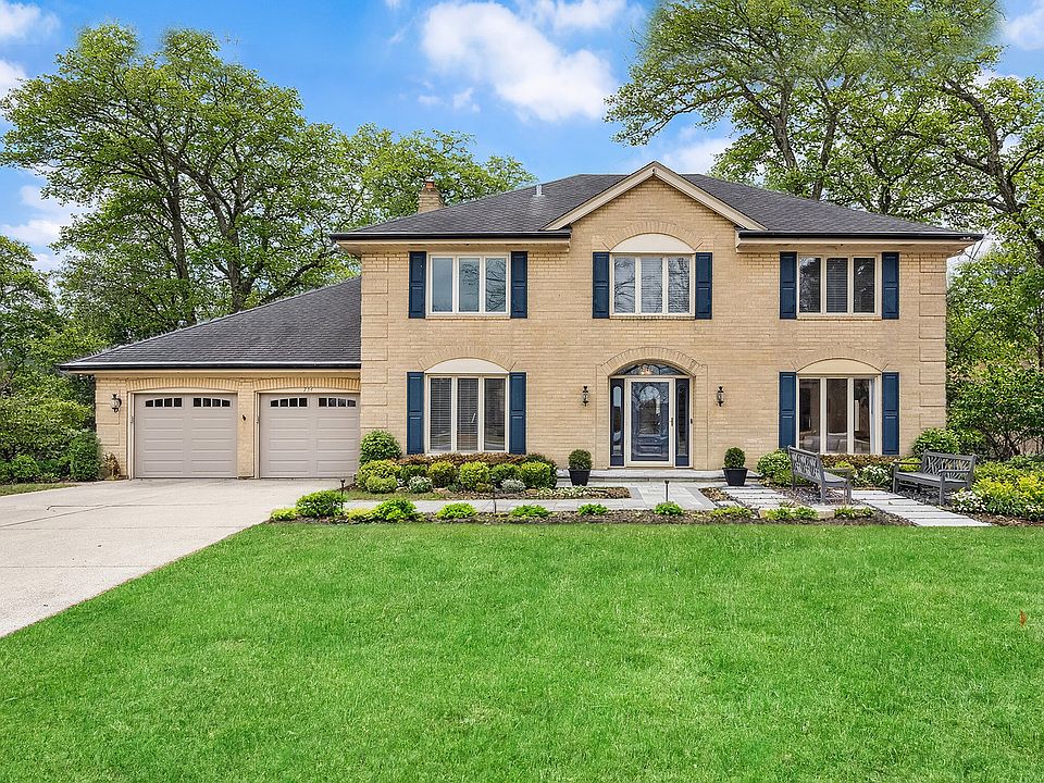 1st image of 734 Forest Glen Ln