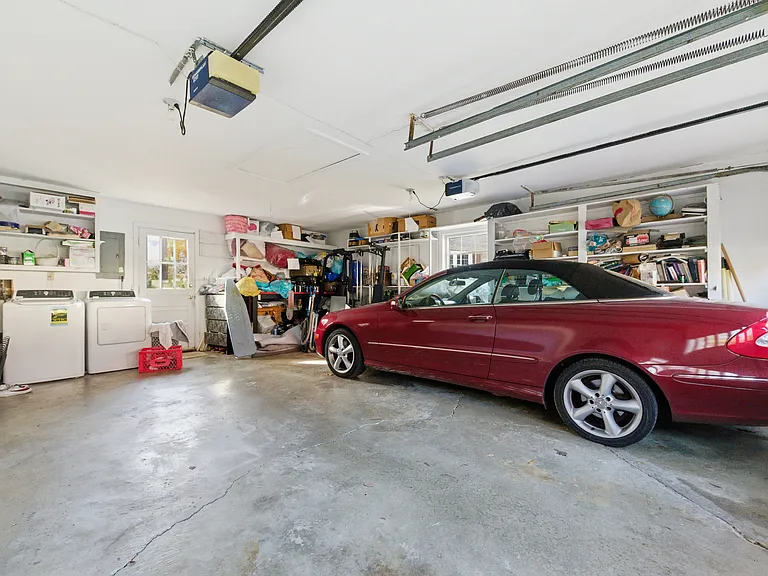 205 Orkney Pl — Photo 22