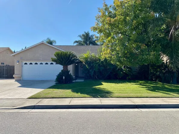 594 W Lake St, Kingsburg, CA 93631