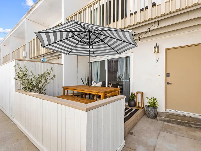 1311 La Palma St #7 — Photo 27