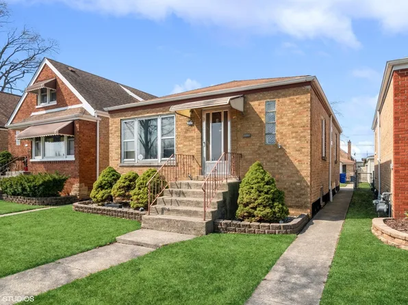 4606 Winchester Ave, Lyons, IL 60534