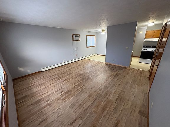 3rd image of 4918 Walker Ave #1