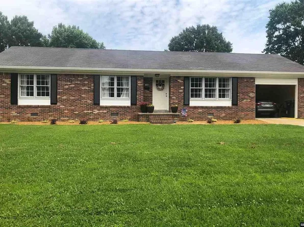 108 Burchard St, Martin, TN 38237