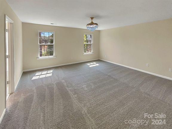 5th image of 107 Holly Oak Way
