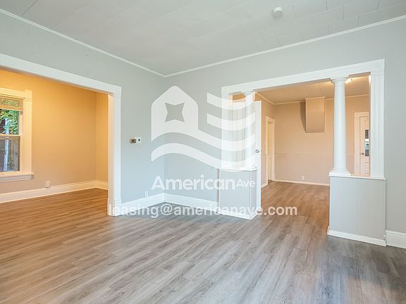 819780_003_living_room_13841706.jpg