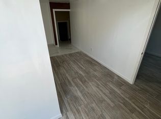 35 Franklin St #B, East Rockaway, NY 11518