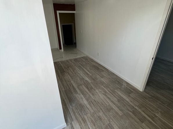 35 Franklin St #B