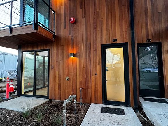 3rd image of 221 W G St #11828921
