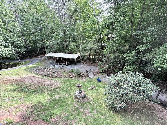 3rd image of 754 Ruby Lake Dr