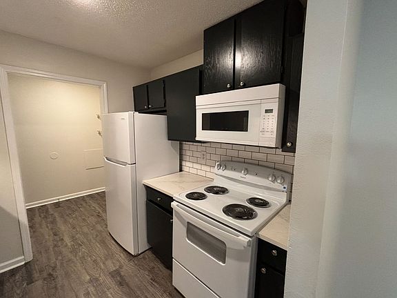 2nd image of 463 Alexander Ave #201