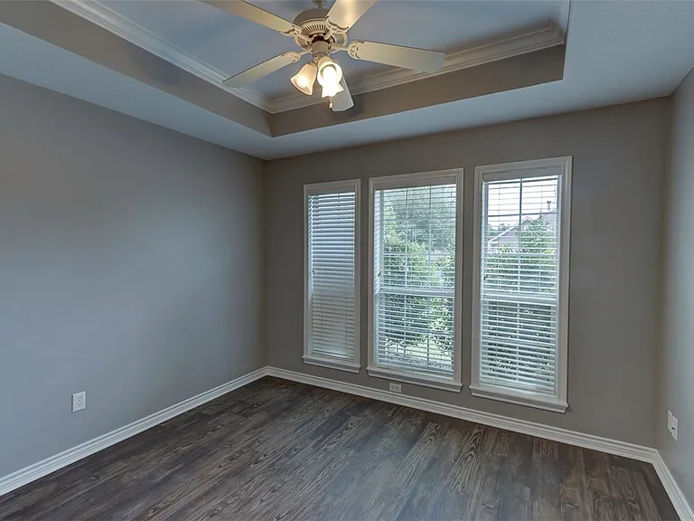 113 Karten Ln — Photo 20