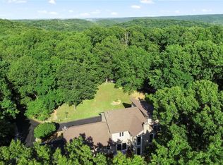 1473 Palisades Rd, Ballwin, MO 63021