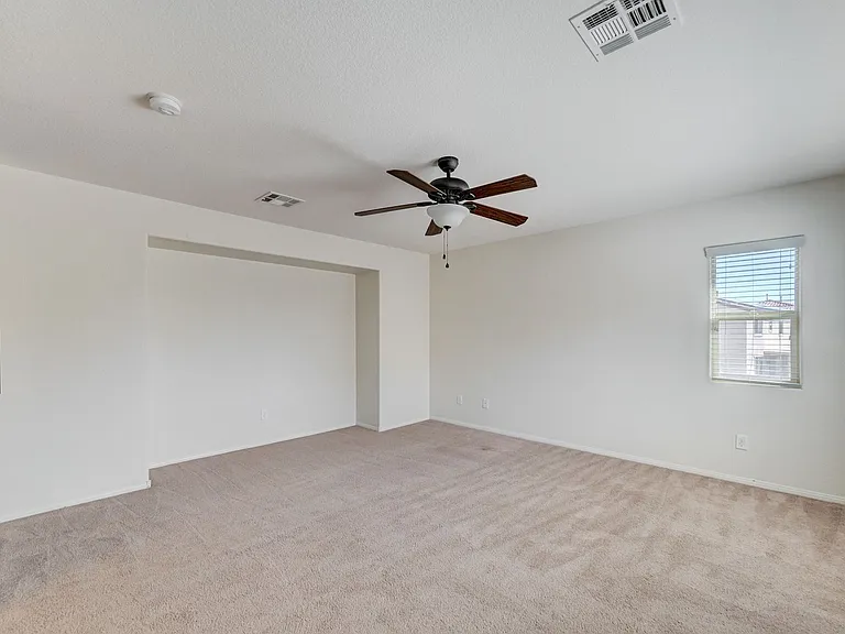 6637 Cliff Shore Ct — Photo 37