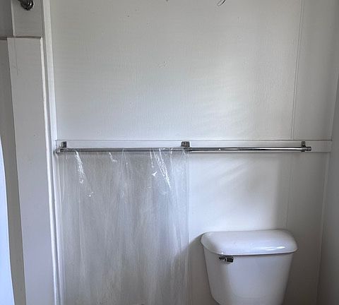 4th image of 614 W Church St #7
