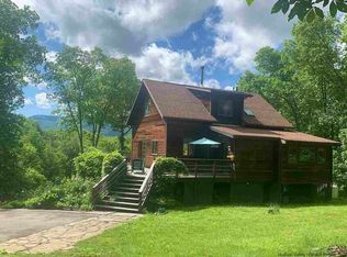 327 Lotus Ln, Saugerties, NY 12477