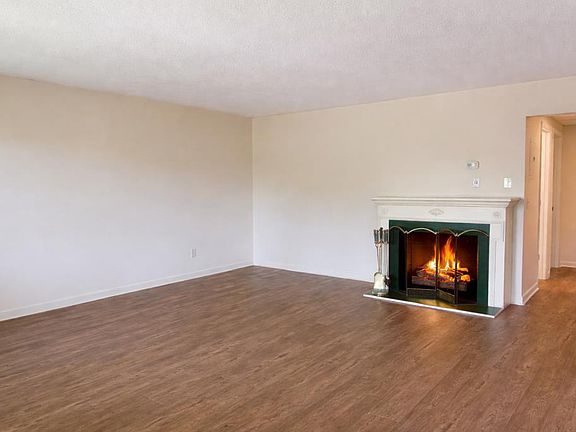 2nd image of 80 White Oak St APT 5