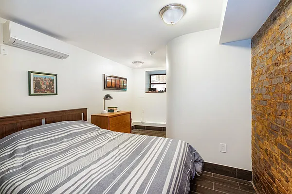 Rented by Compass | media 4