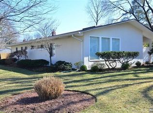 40 Clover St, Tenafly, NJ 07670