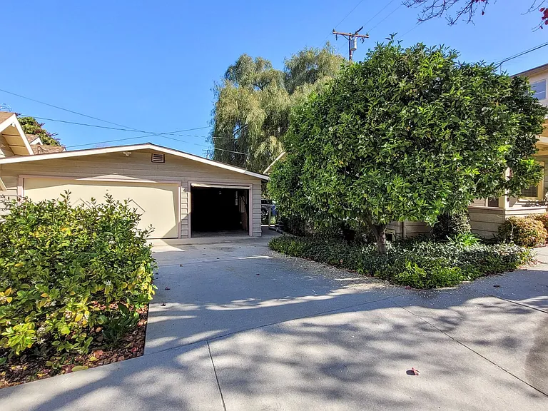 13211 E Camilla St — Photo 15