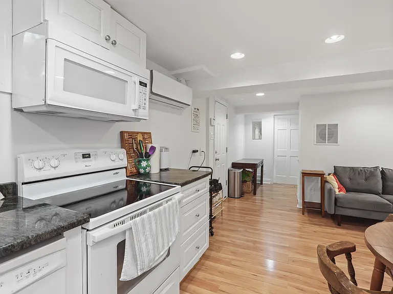 3539 Porter St NW — Photo 4