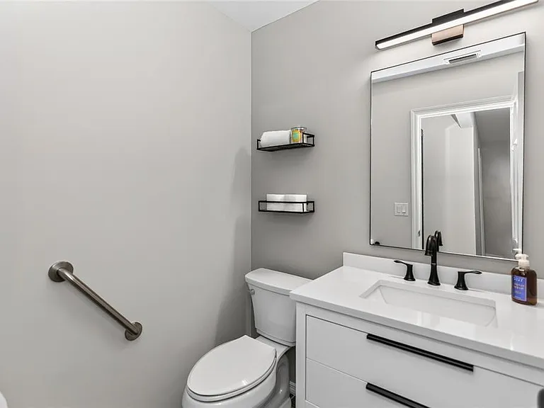 172 Deer Lake Cir — Photo 11