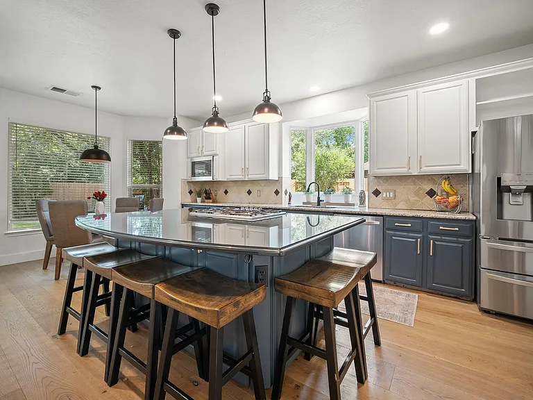 10912 Grassmere Ct — Photo 8
