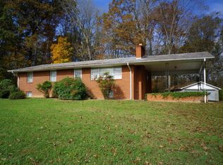 939 S Chas G Seivers Blvd, Clinton, TN 37716