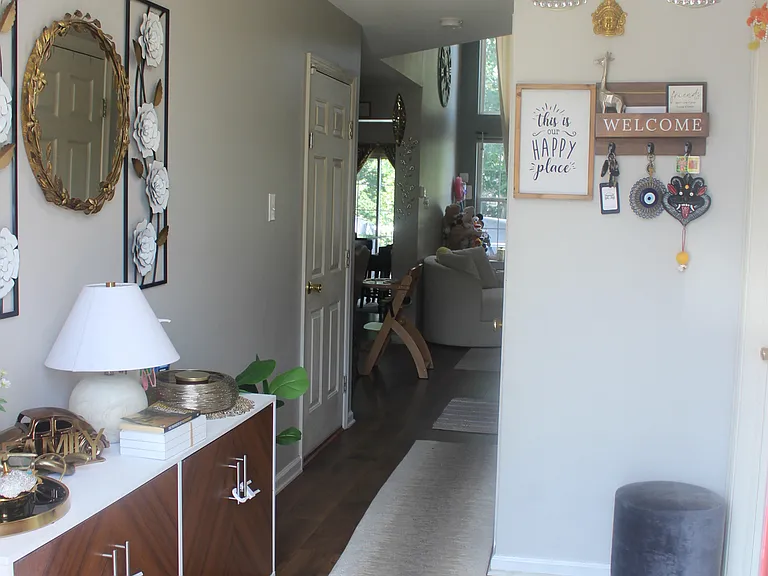 815 Martingale Rd — Photo 14