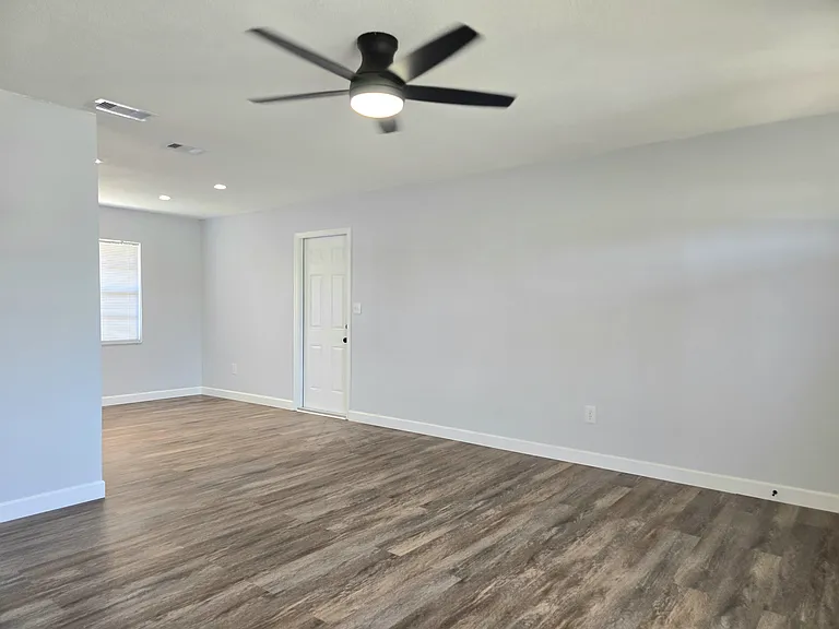 748 Detour Rd — Photo 5