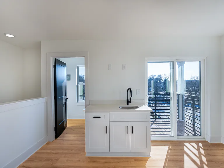 102 Duke St #1-8 — Photo 19