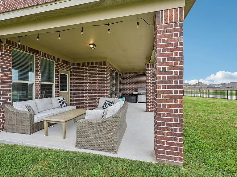 2406 Harborwood Ct — Photo 45