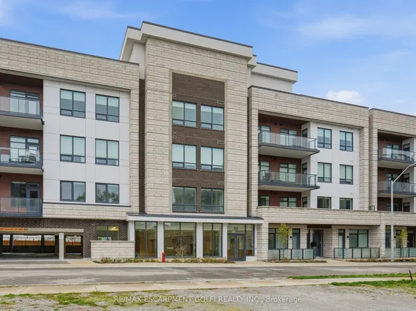 123 Maurice Dr #409, Oakville, ON L6K 2W6