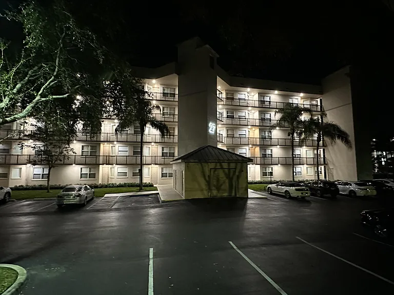 27 Royal Palm Way #406 — Photo 44