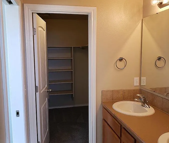 11711 W Gambrell St — Photo 14
