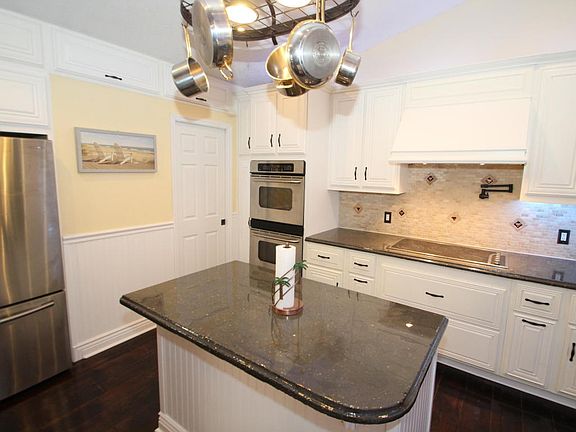 5th image of 2669 Daisy Ave SE