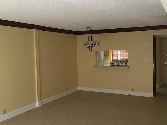 3rd image of 2509 Giuffrias Ave