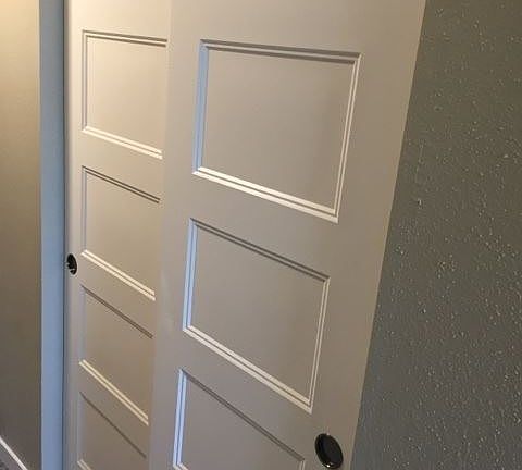 4th image of 104 N Krohn Pl #1776716